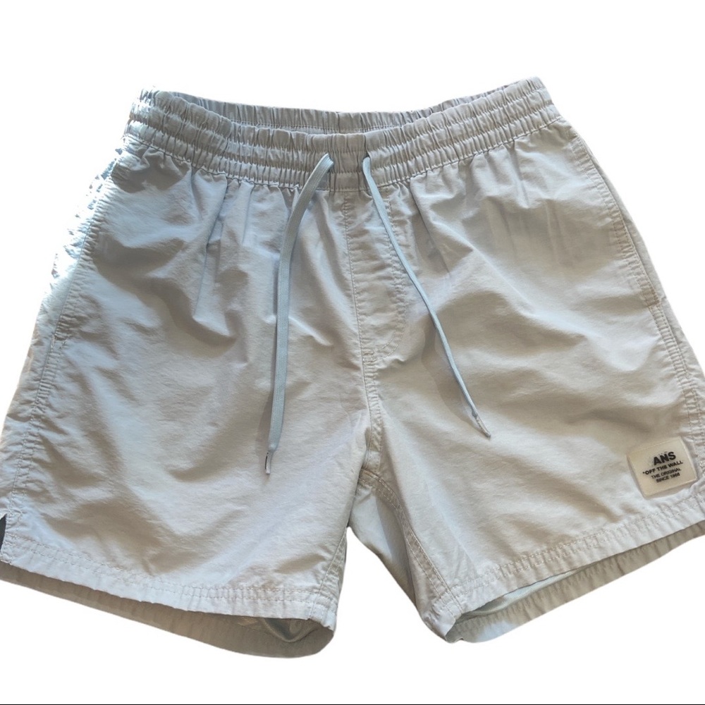 VANS shorts size Small